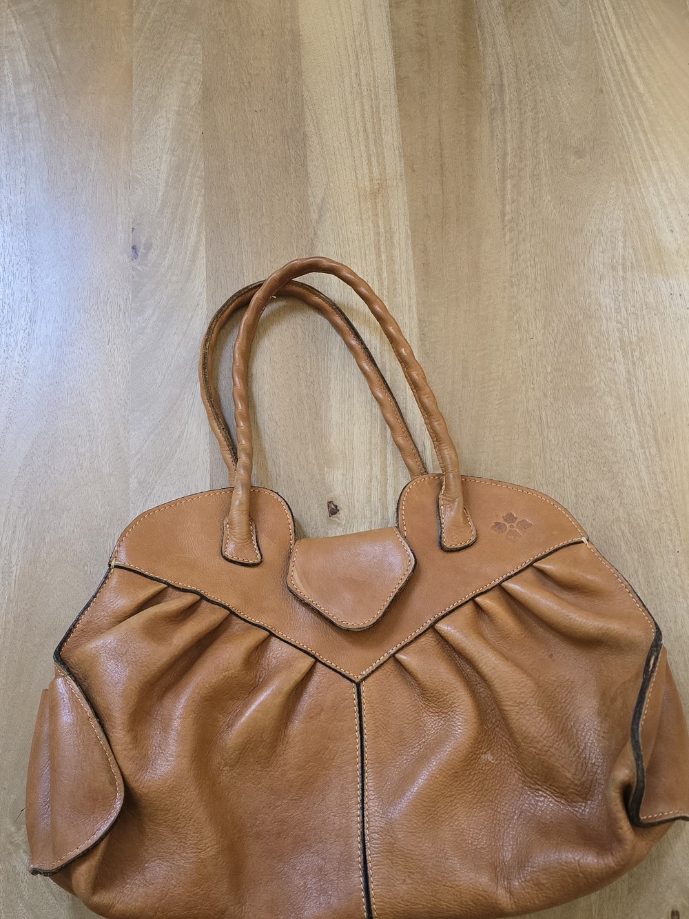 Patricia Nash Tan Italian Leather Shoulder Bag Twisted Handle Ruched BohoSlouchy